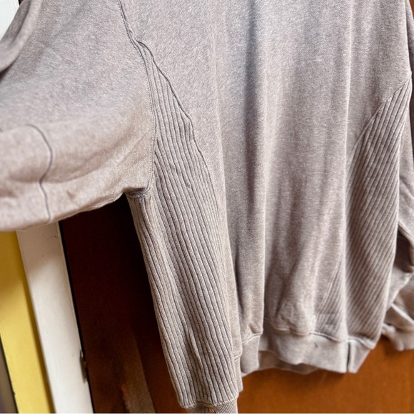 Aerie Real Good Everyday Fleece Sweatshirt | Taupe | Size Medium | NWT - Picture 5 of 8